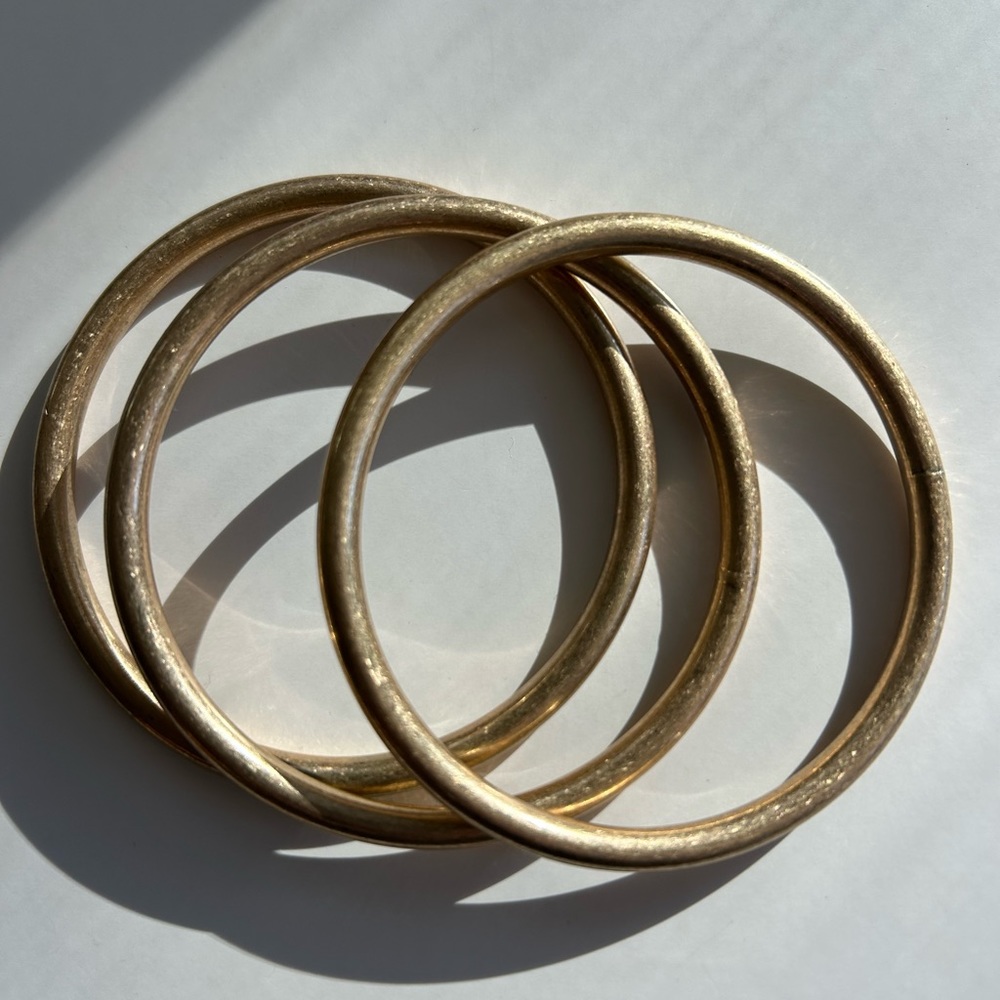 Kendra Scott Elegant Gold Bangles